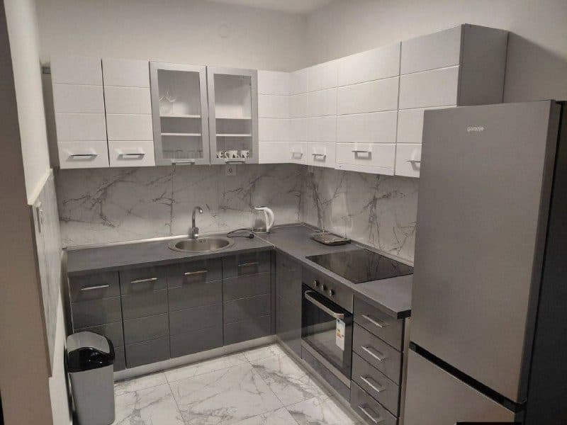 1-bedroom in Square Garden