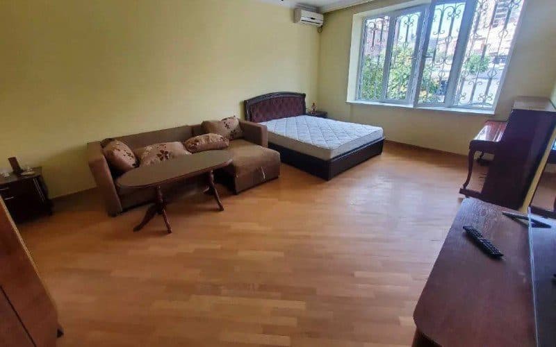 Studio in Kentron