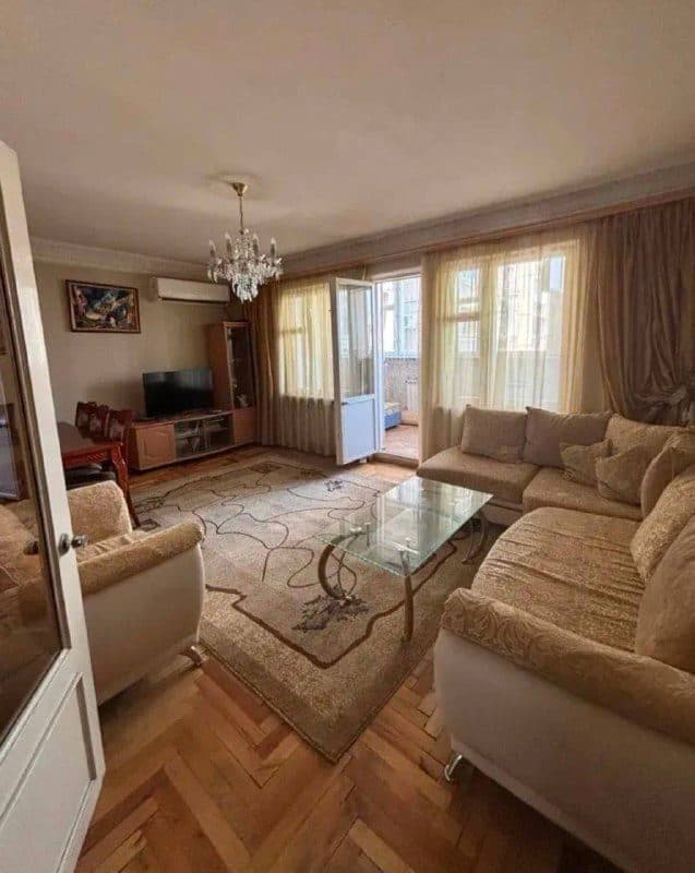 3-bedroom apartment in Davtashen